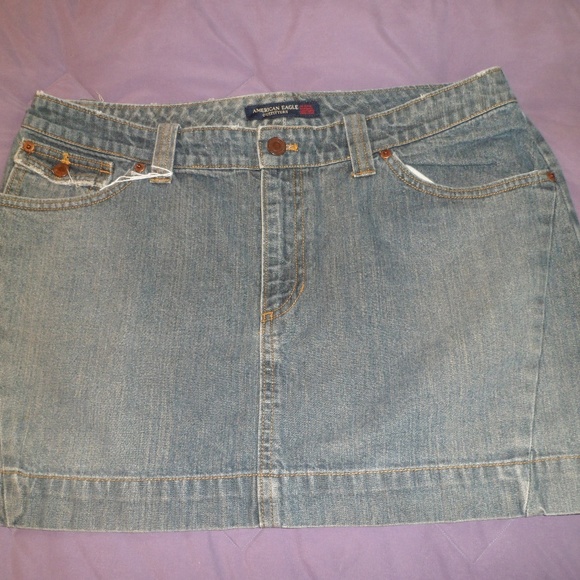 American Eagle Outfitters Denim Mini Skirt Sz 12 - Picture 1 of 6